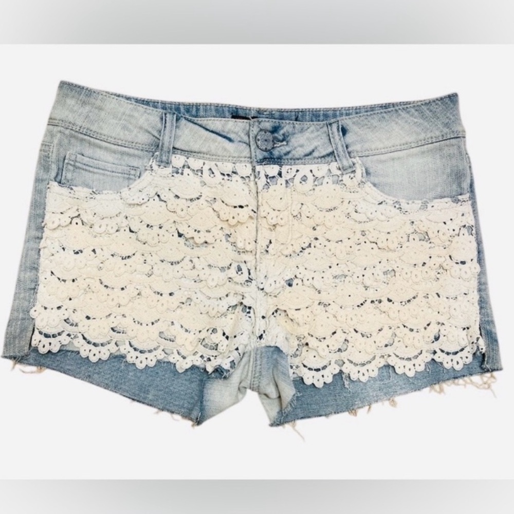 NO BOUNDARIES-Lace Overlay Jean Shorts - Blue and Cream